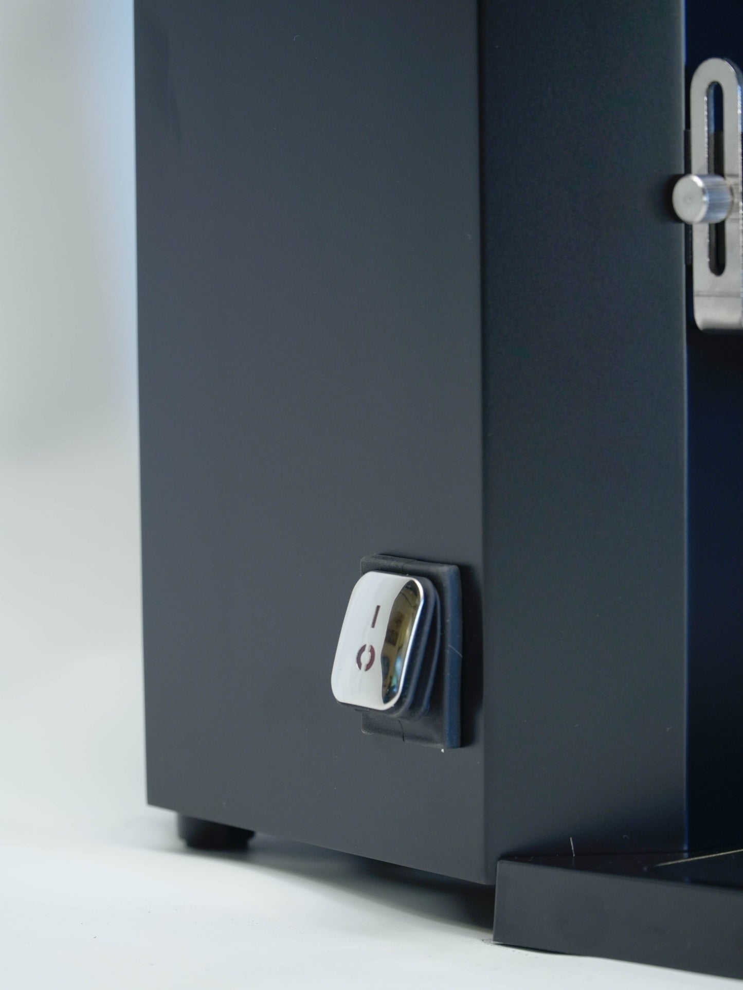 Espresso Outlet LLC Commercial Espresso Grinder Black with DLC Turin ZF83 Commercial Espresso Grinder