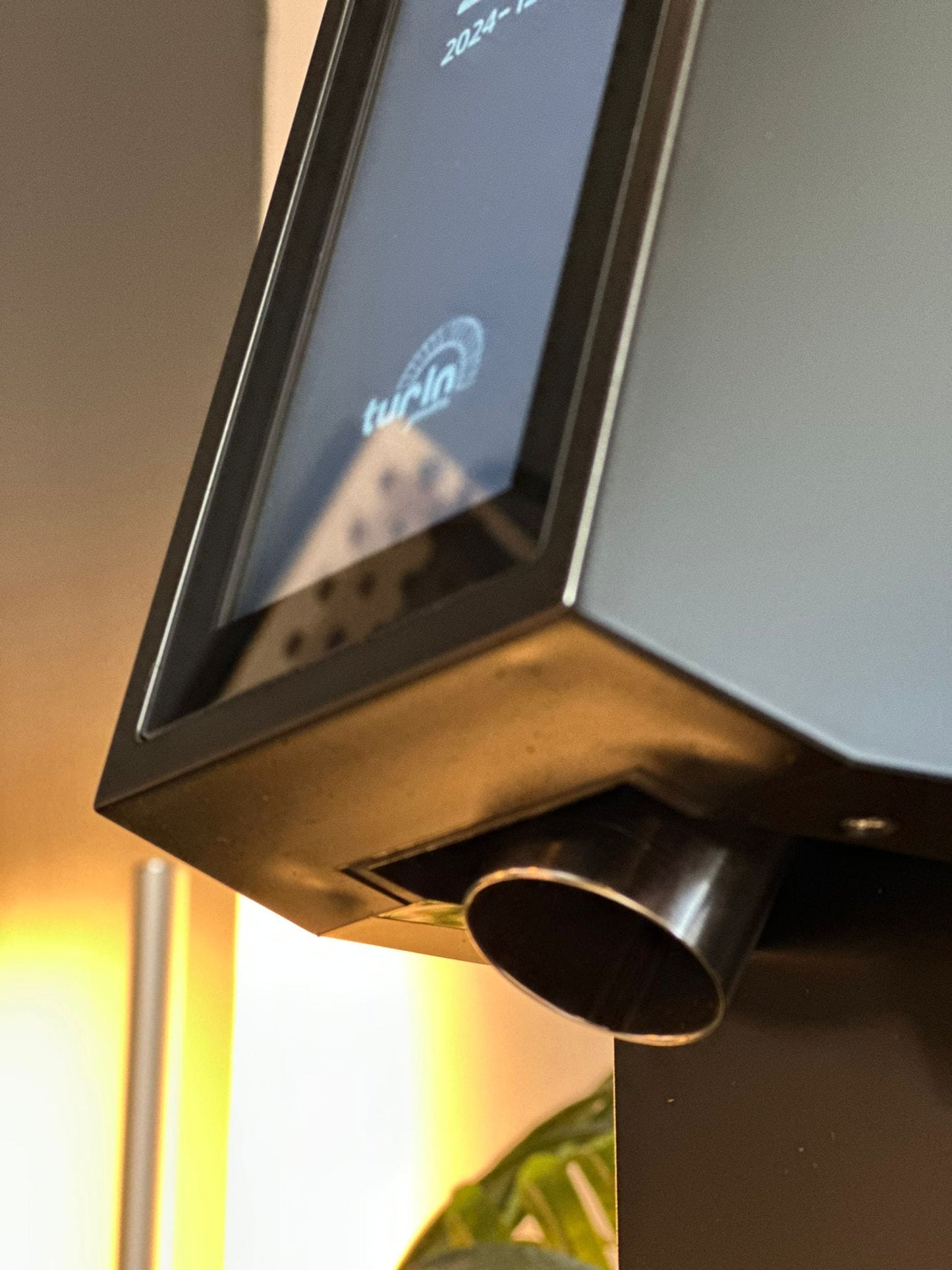 Espresso Outlet LLC Commercial Espresso Grinder Black with DLC Turin ZF83 Commercial Espresso Grinder