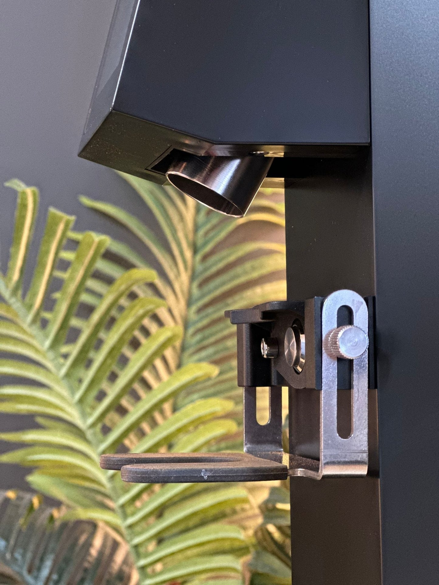 Espresso Outlet LLC Commercial Espresso Grinder Black with DLC Turin ZF83 Commercial Espresso Grinder