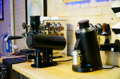 Espresso Outlet LLC Home Coffee Grinder Turin DF83V v2 Variable Speed Coffee / Espresso Grinder